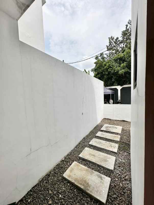 rumah siap huni di jl raya pengasinan 5 juta all in