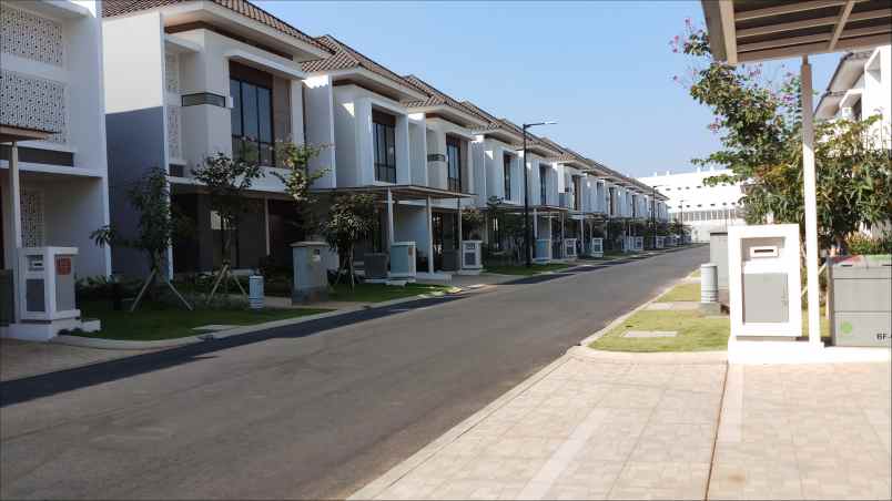 rumah summarecon gede bage