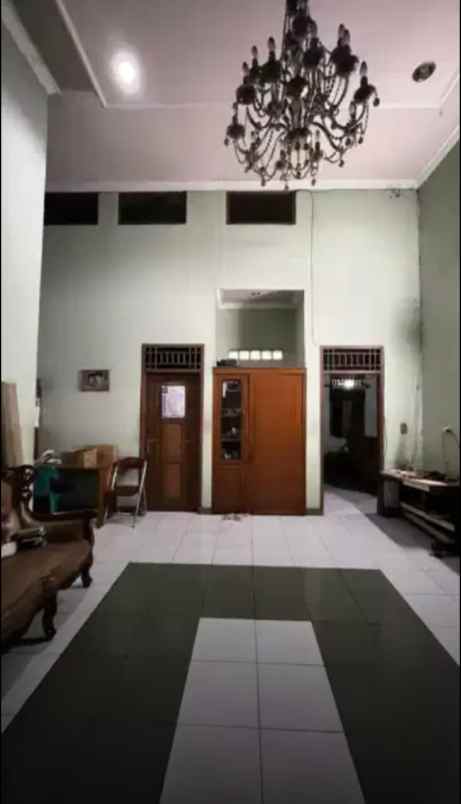 rumah tingkat di perumnas 1 bekasi barat