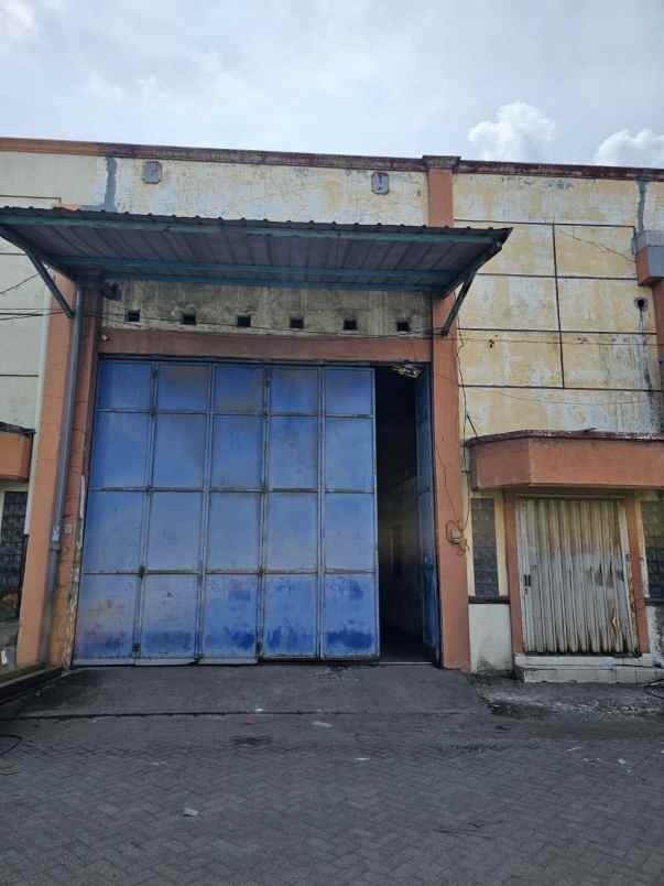 siap pakai gudang kenjeran 600 m2 kontainer 40ft losss