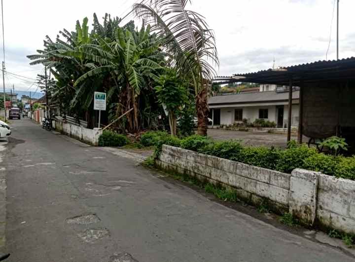 tanah cantik 750 meter barat kampus ugm yogyakarta