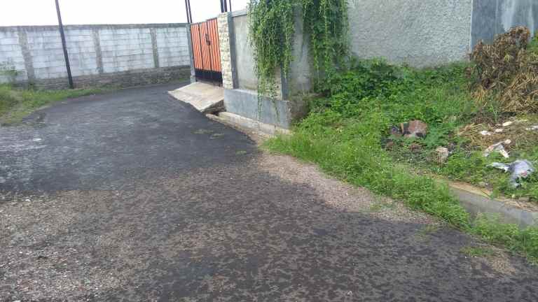 tanah padat strategis di lingkungan komplex