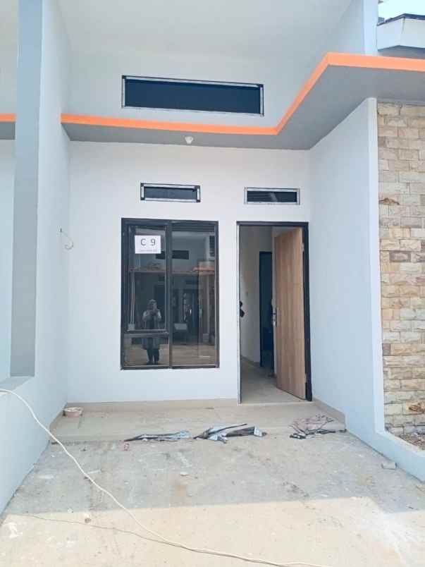 villa karang satri tambun utara