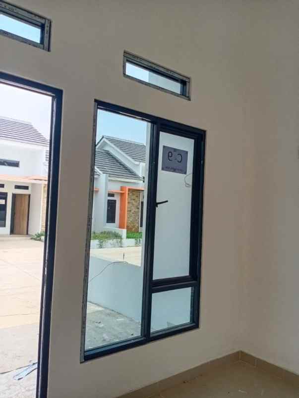 villa karang satri tambun utara