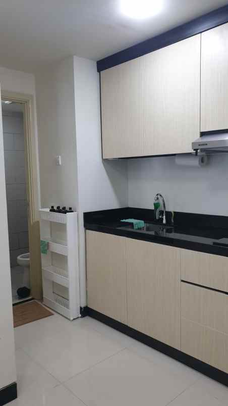 apartment amor pakuwon city lantai 17 view city
