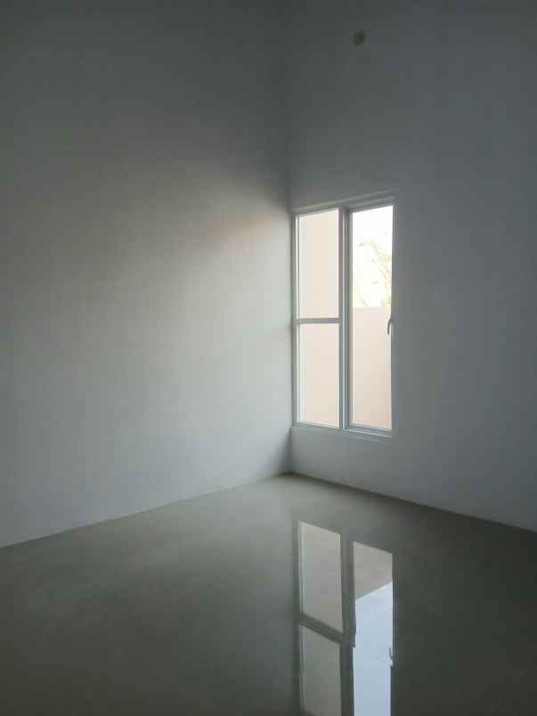 cari rumah luas nyaman aman dan dekat jakarta