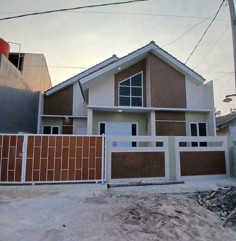 cari rumah luas nyaman aman dan dekat jakarta