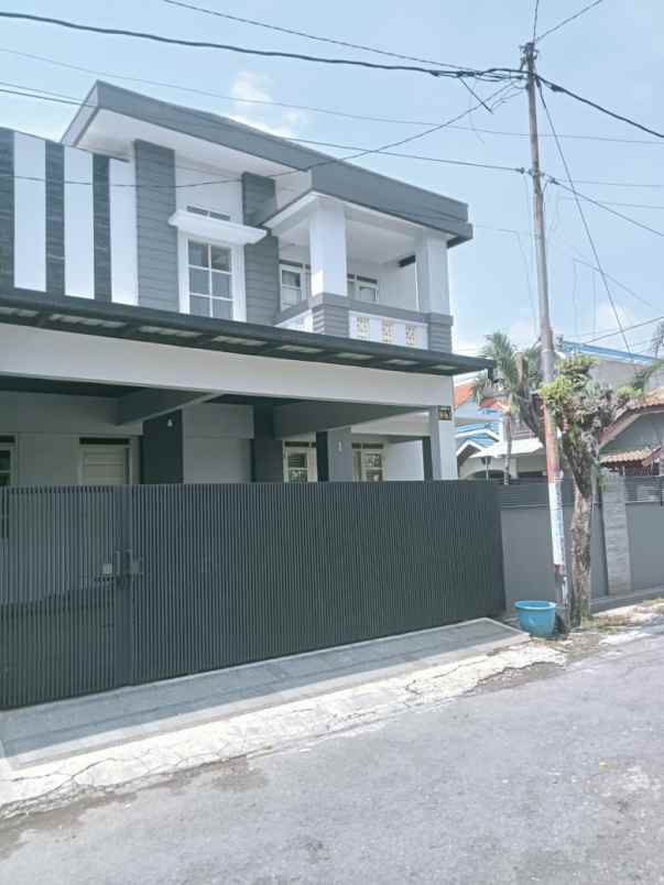 di sewakan rumah di fajar indah solo