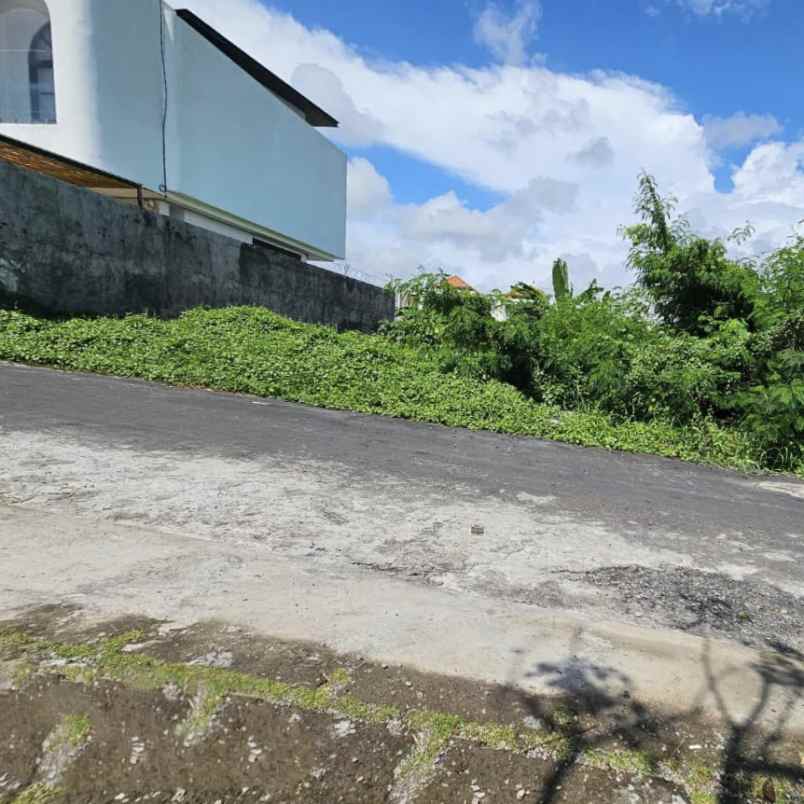 dijual 3 are jl tumbak bayuh pererenan mengwi badung