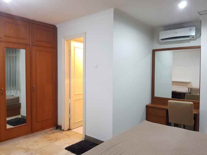 dijual apartemen apartemen slipi palmerah