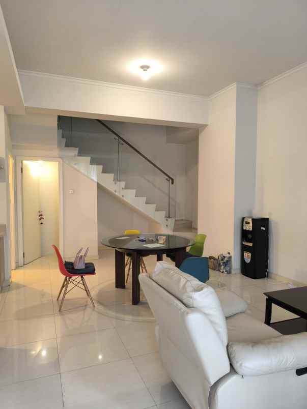 dijual apartemen garden mansion waterplace