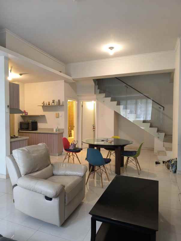 dijual apartemen garden mansion waterplace