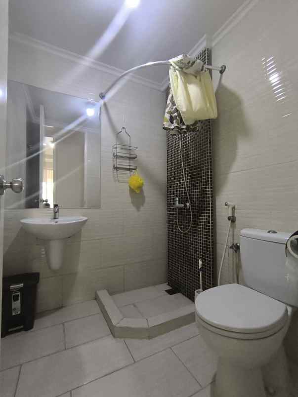 dijual apartemen garden mansion waterplace