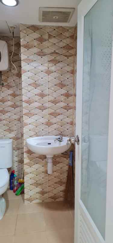 dijual apartemen puncak permai