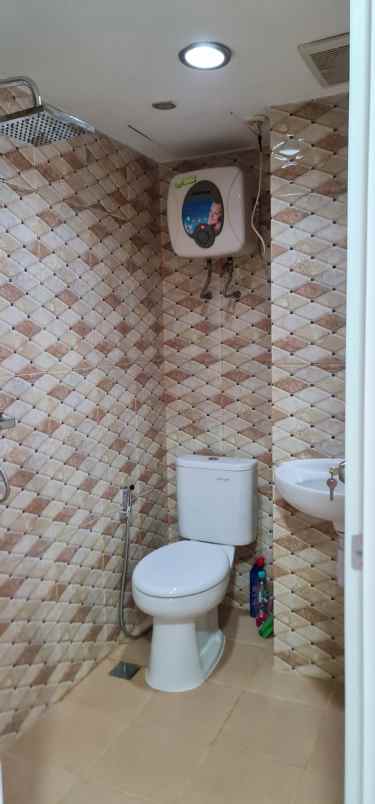 dijual apartemen puncak permai