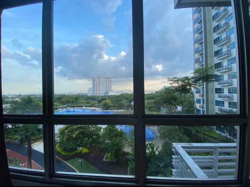 dijual apartemen the springlake view tower