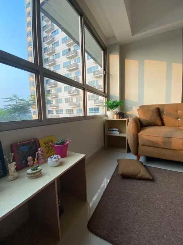 dijual apartemen the springlake view tower