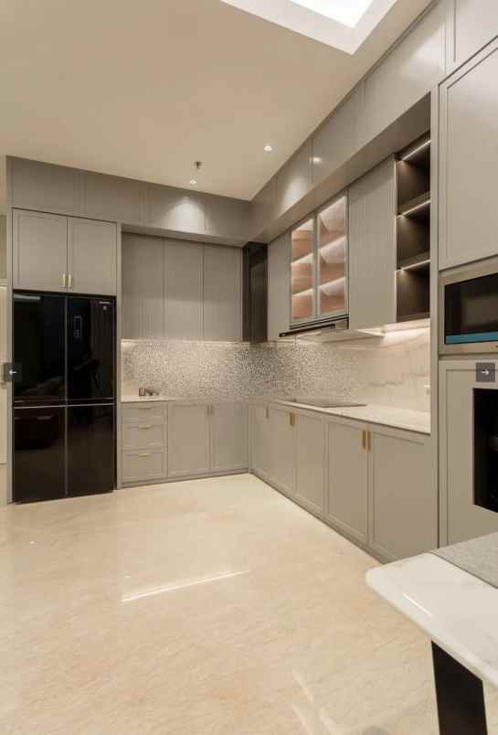 dijual apartemen voila ciputra world baru furnished