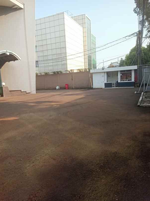 dijual bagunan gedung berserta ada gudang