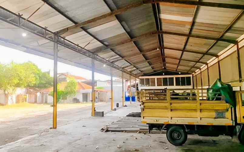 dijual gudang strategis di kartosuro solo