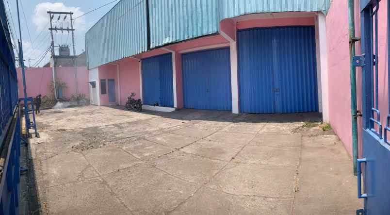 dijual gudang strategis di kartosuro solo