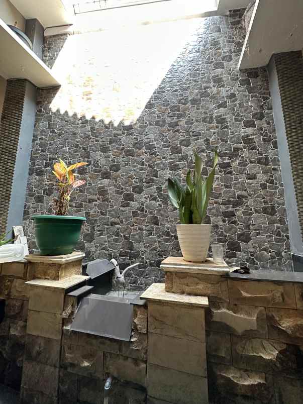 dijual joglo beserta rumah hunian