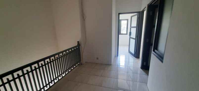 dijual kost cigadung timur