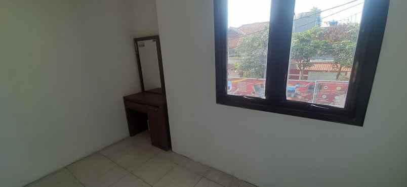 dijual kost cigadung timur
