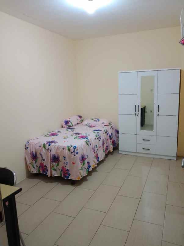 dijual kost dekat universitas trisakti