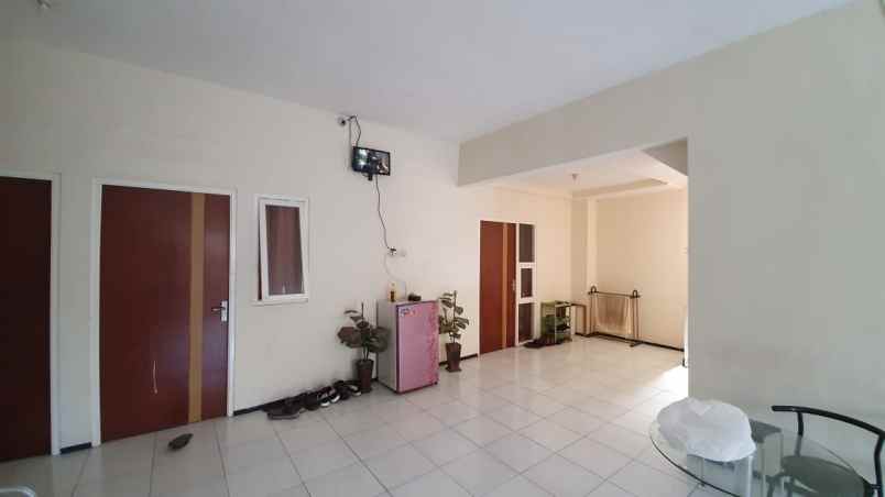 dijual kost jalan bendungan sigura gura