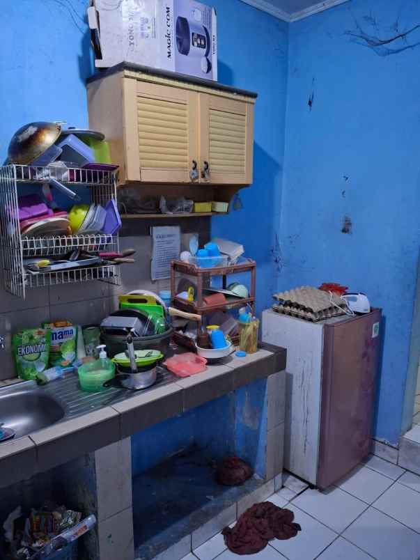 dijual kost jl cemara hijau meadow