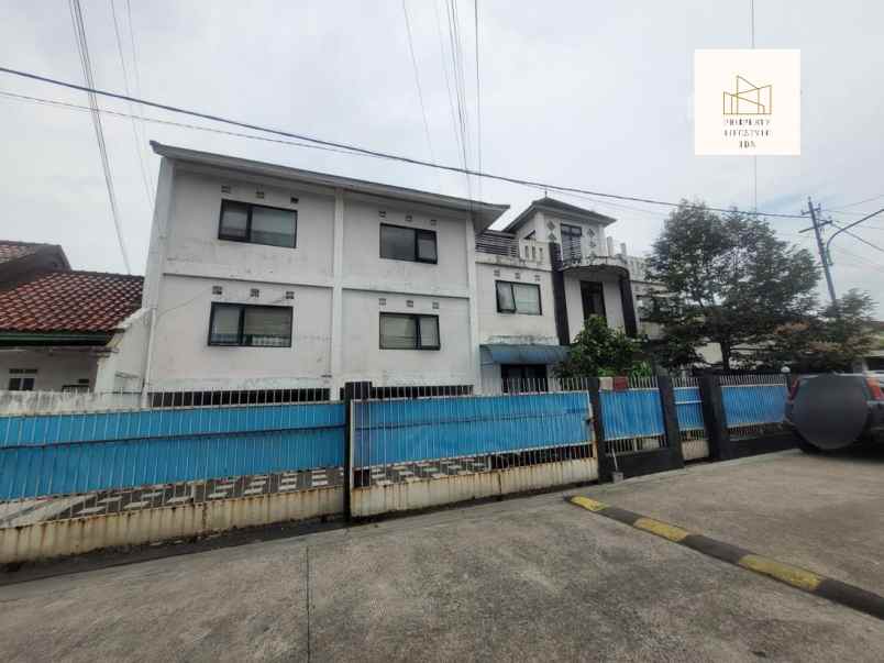 dijual kost jl cijagra buah batu