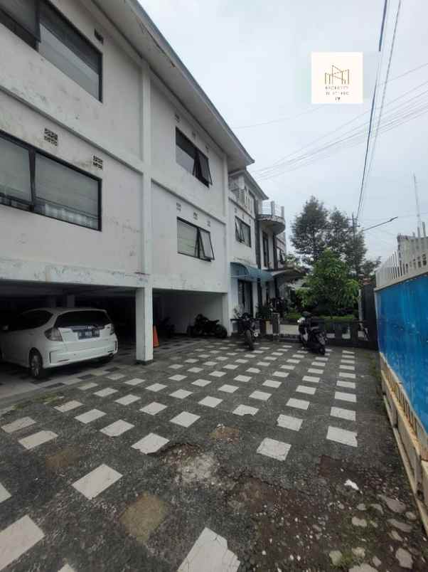 dijual kost jl cijagra buah batu