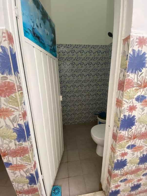 dijual kost jl krputih gg makam blok b