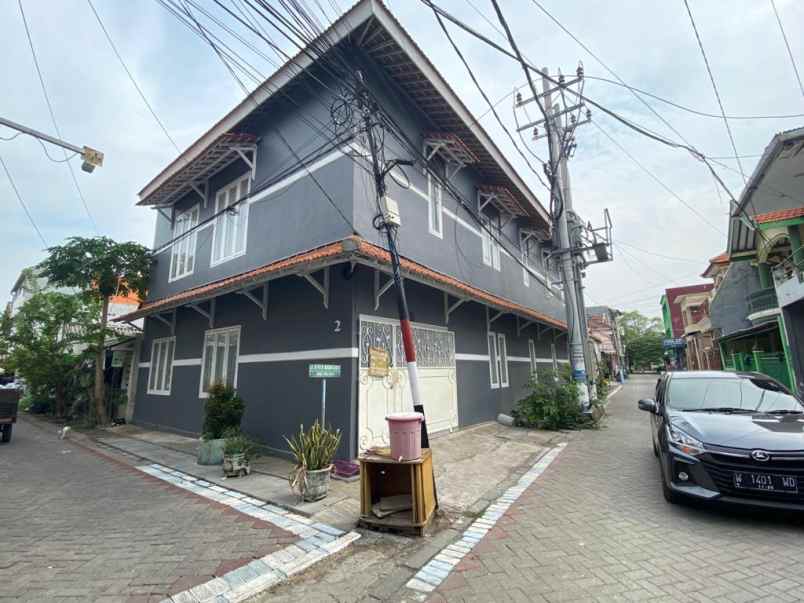 dijual kost jl krputih gg makam blok b