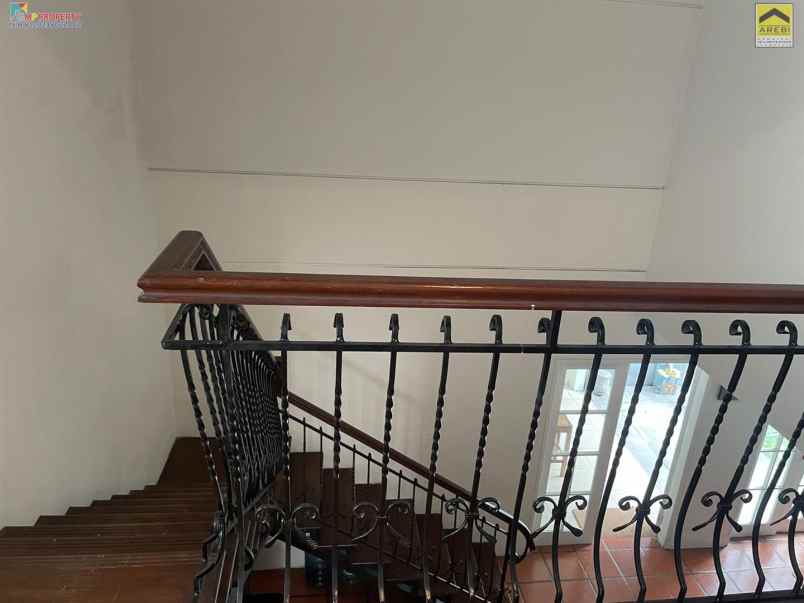 dijual kost mampang prapatan jakarta