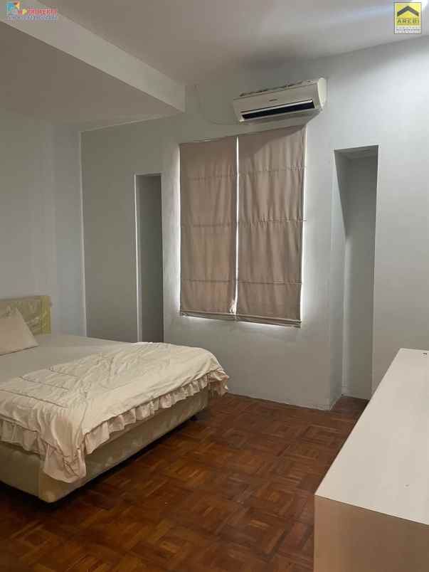 dijual kost mampang prapatan jakarta