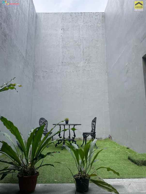 dijual kost mampang prapatan jakarta