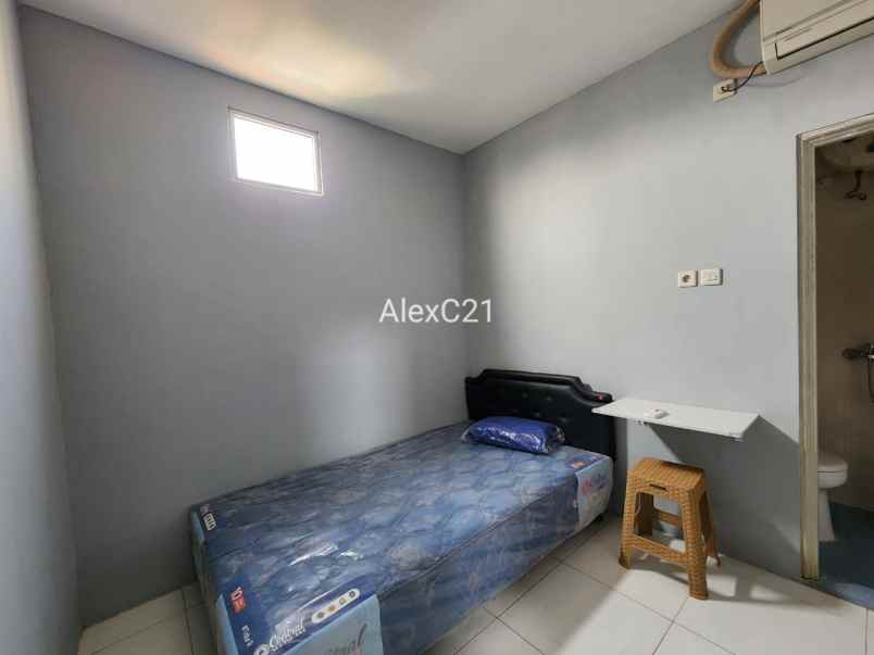 dijual kost tanjung duren grogol