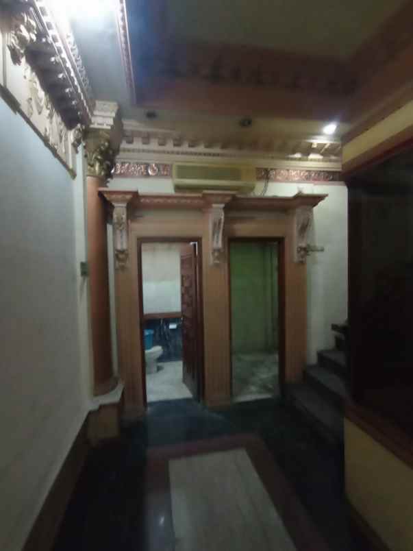 dijual ruko di pusat kota surabaya