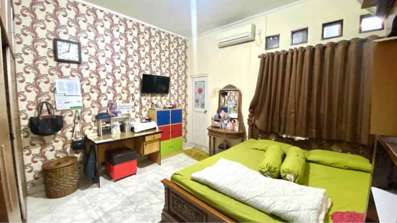 dijual ruko gudang kantor bambu apus