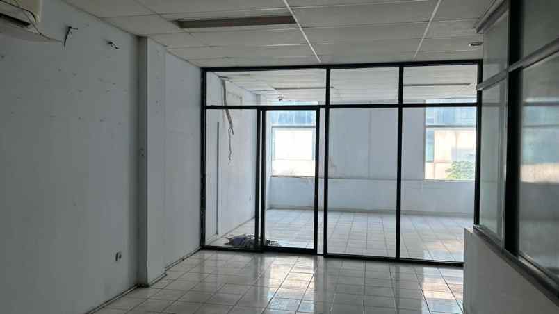 dijual ruko gudang kantor jl raya boulevard barat