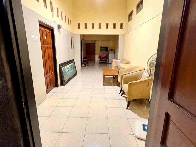 dijual ruko gudang kantor karangmenjangan