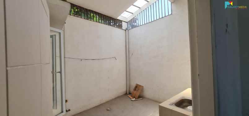 dijual ruko gudang kantor komsen jati asih bekasi