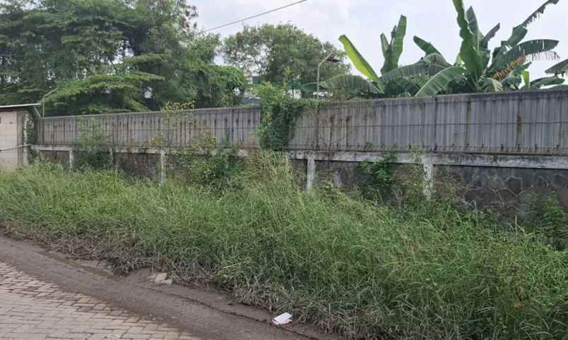 dijual ruko gudang kantor krikilan kec driyorejo kab