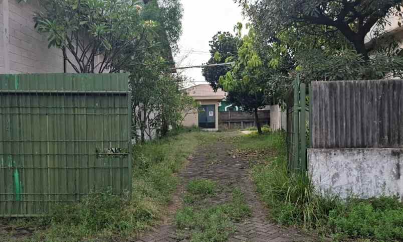 dijual ruko gudang kantor krikilan kec driyorejo kab