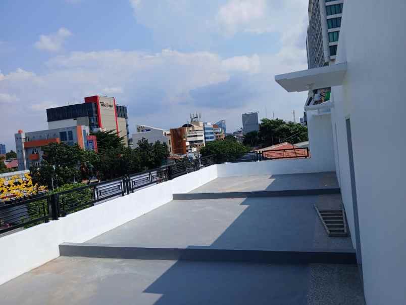 dijual ruko gudang kantor mampang prapatan raya 414