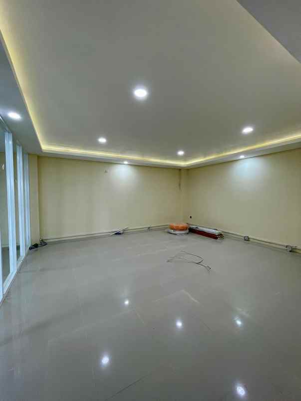 dijual ruko gudang kantor medureso kec dawar