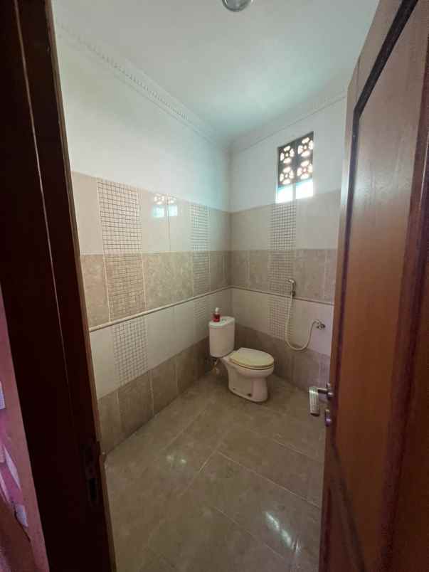 dijual ruko gudang kantor raya tapos 8 cimpaeun