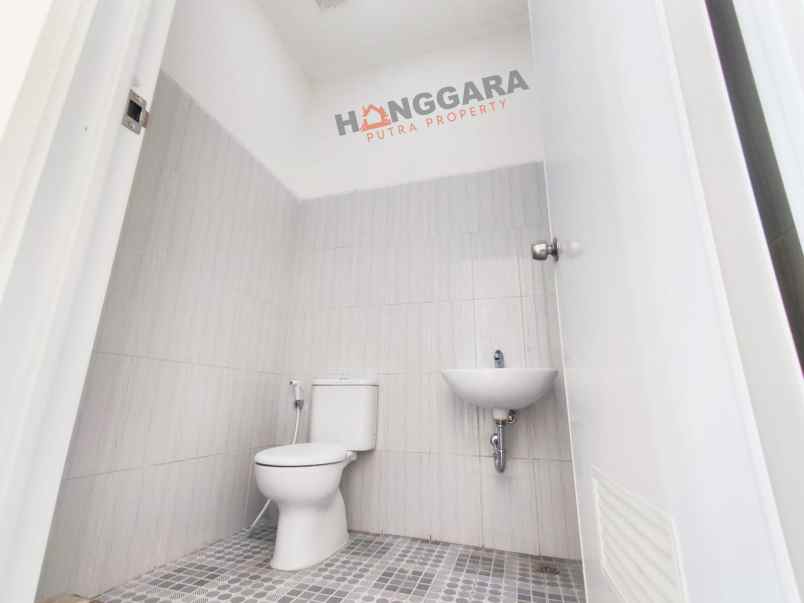 dijual ruko sapphire 2 lantai lokasi karawang barat